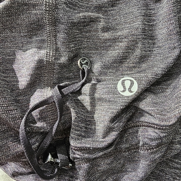 Lululemon Rest Less Tank Top Attached Bra Heathered Gray - Picture 3 of 4